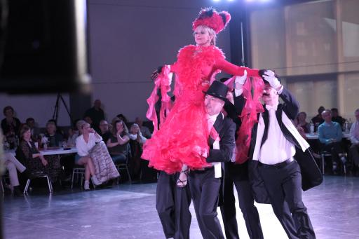 Spectacle 18h 2022 03 27(xt4) 1648