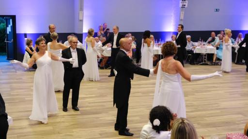 2025 06 14 Clôture(xt4)6144