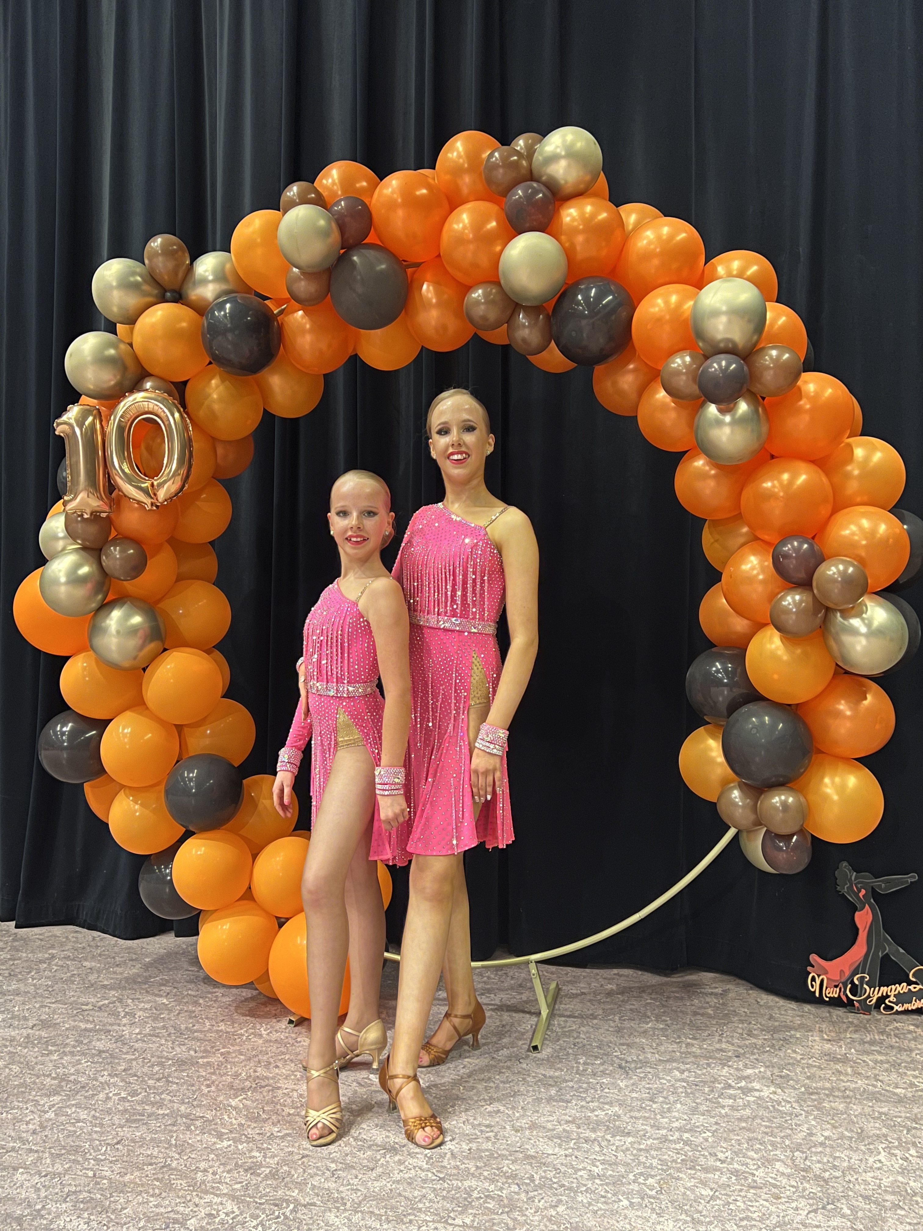 Sophia et Eloise en danses latines